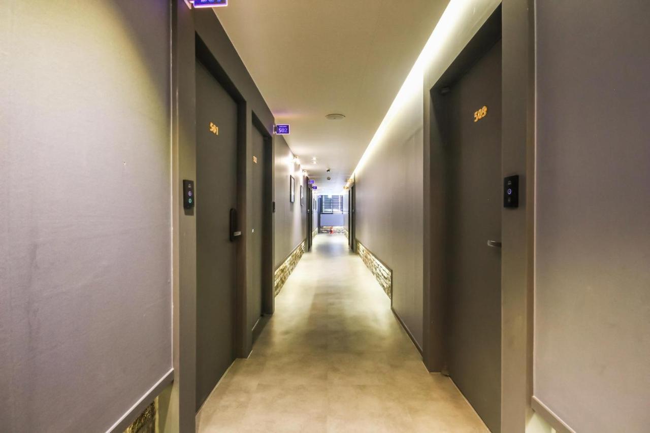 Deluxe Motel Geoje Exterior foto